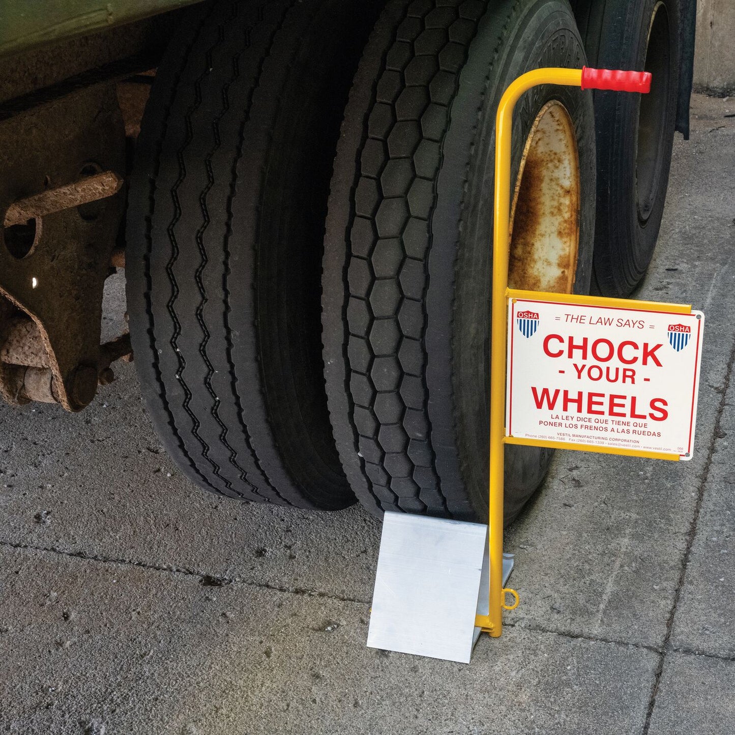 Aluminum Wheel Chocks – With Signs