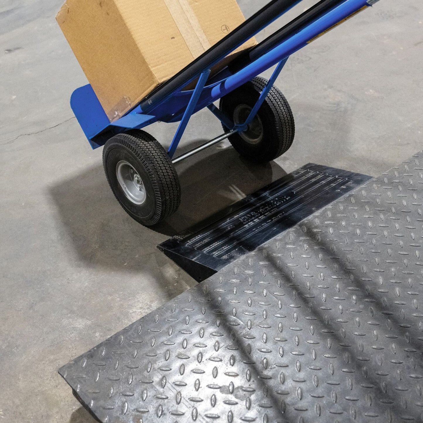 Rubber Multi-Purpose Ramp 10" x 23-1/5" x 3" – 5000 lb Capacity, Black