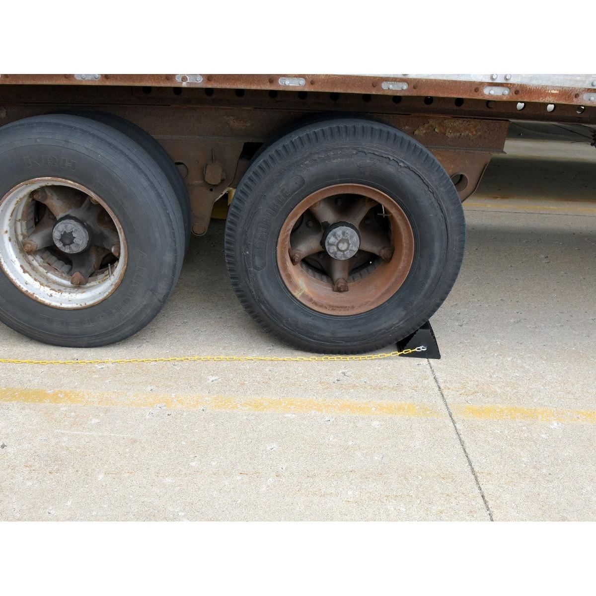 Double Loop Coil Chains with Hanger