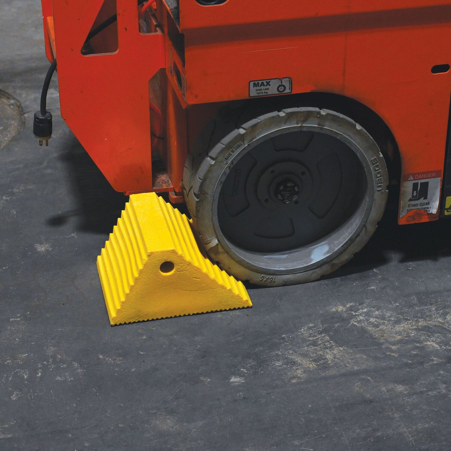 Recycled Plastic Dual Slope Wheel Chocks