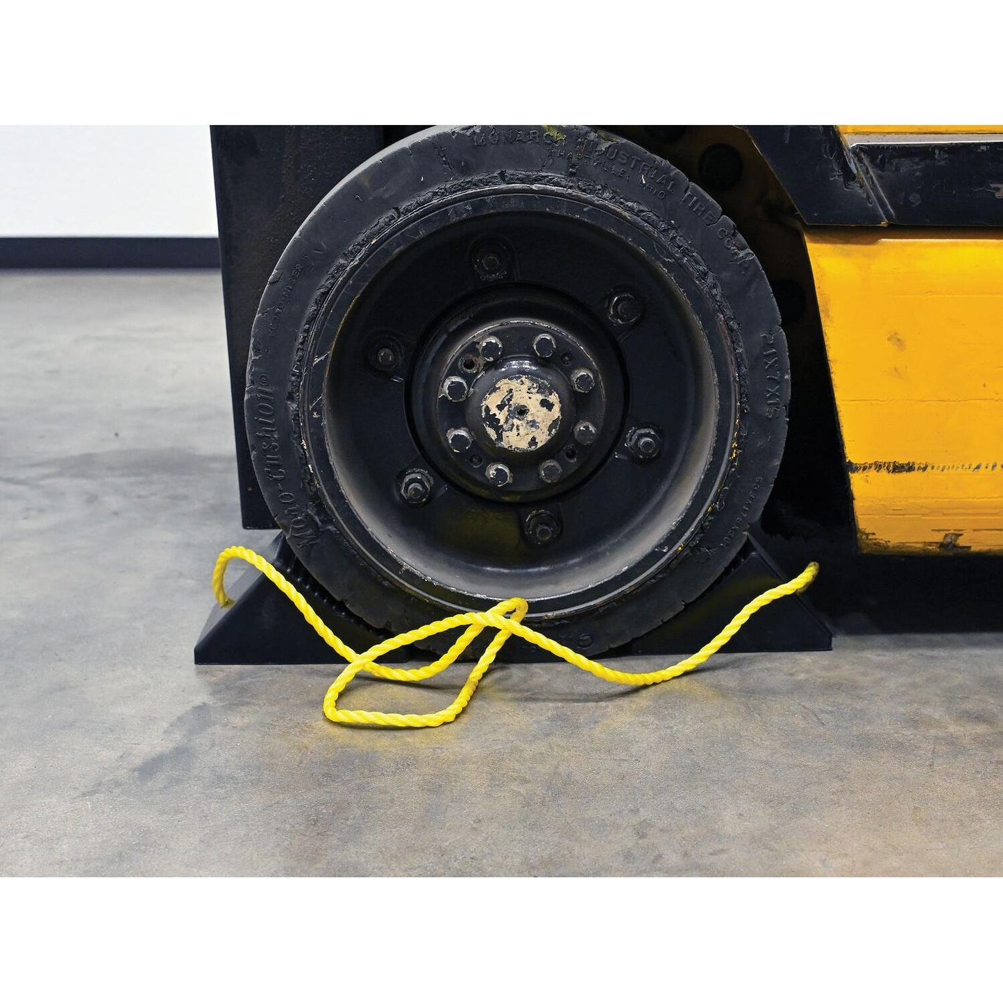 Molded Rubber Wheel Chocks – Specialty Models