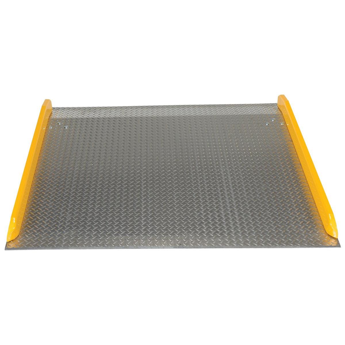 Aluminum Truck Dockboards with Steel Safety Curbs