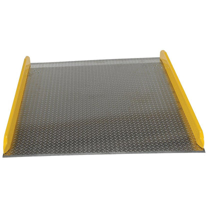 Aluminum Truck Dockboards with Steel Safety Curbs