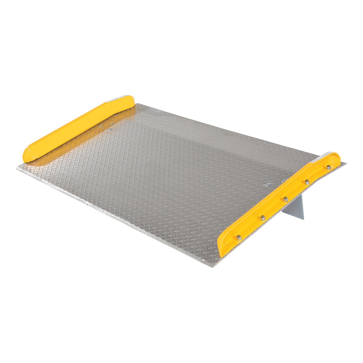 Aluminum Truck Dockboards with Steel Safety Curbs