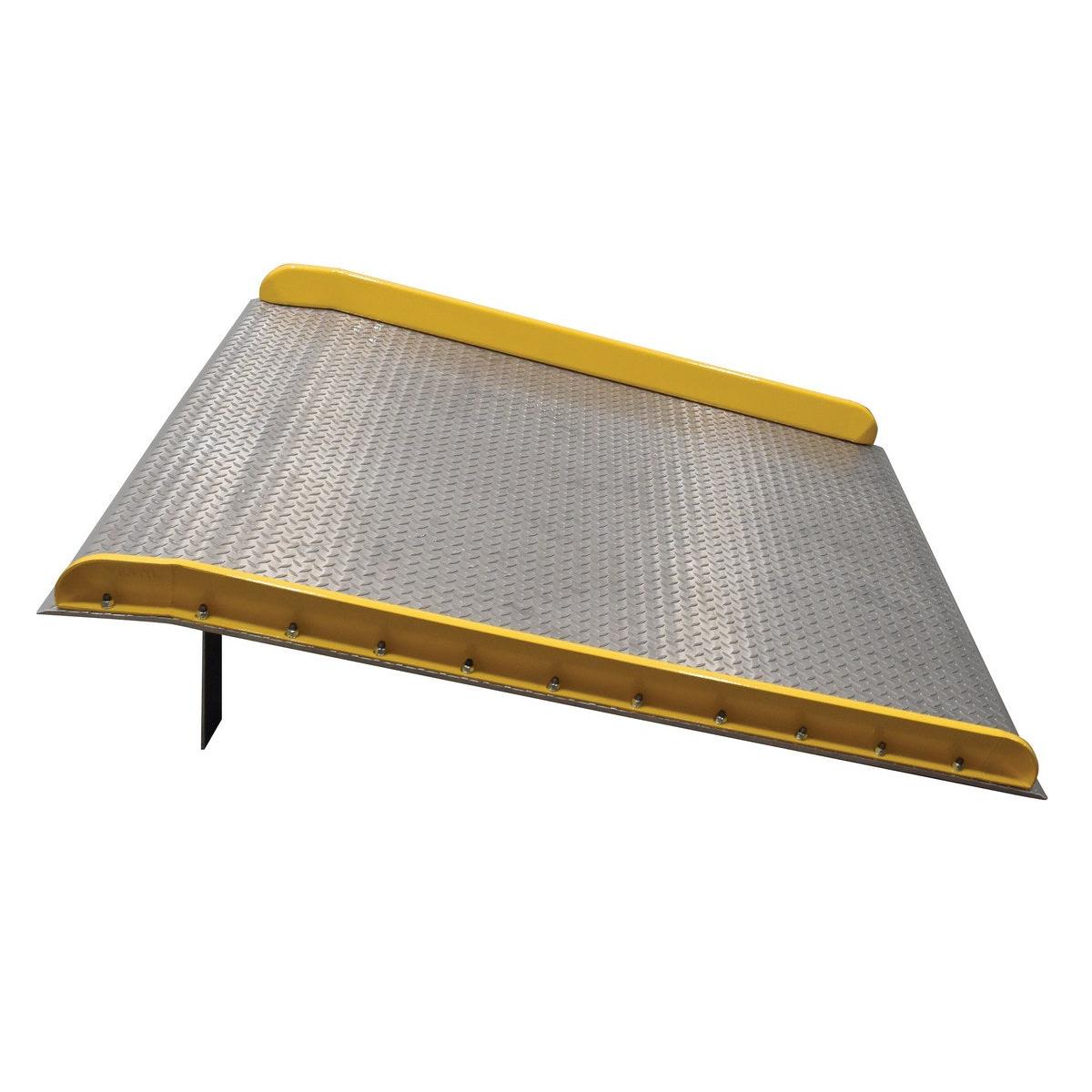 Aluminum Truck Dockboards with Steel Safety Curbs