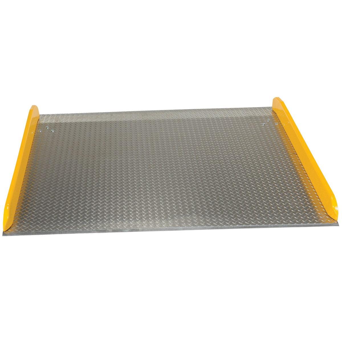 Aluminum Truck Dockboards with Steel Safety Curbs