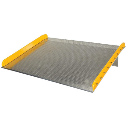 Aluminum Truck Dockboards with Steel Safety Curbs